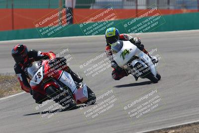 media/Apr-20-2025-AHRMA (Sun) [[393a79c373]]/Race/Group 10/Turn 4b/